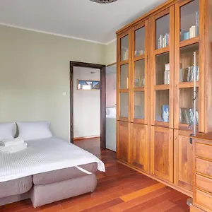 Lasek Marcelinski 2-bedroom Apartament